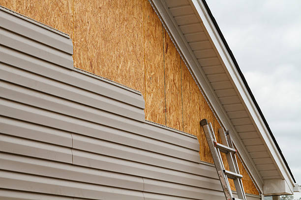 24/7 Emergency Storm Damage Siding Repair experts in Braintree, MA
